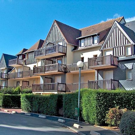 Cabourg, Appartement T2 Acces Direct Mer Exterior photo